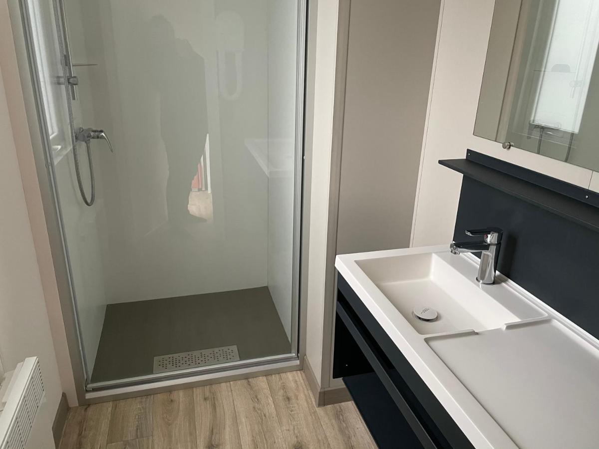 Mobilhome Tout Confort R10 Domaine De Lanniron Quimper Bagian luar foto