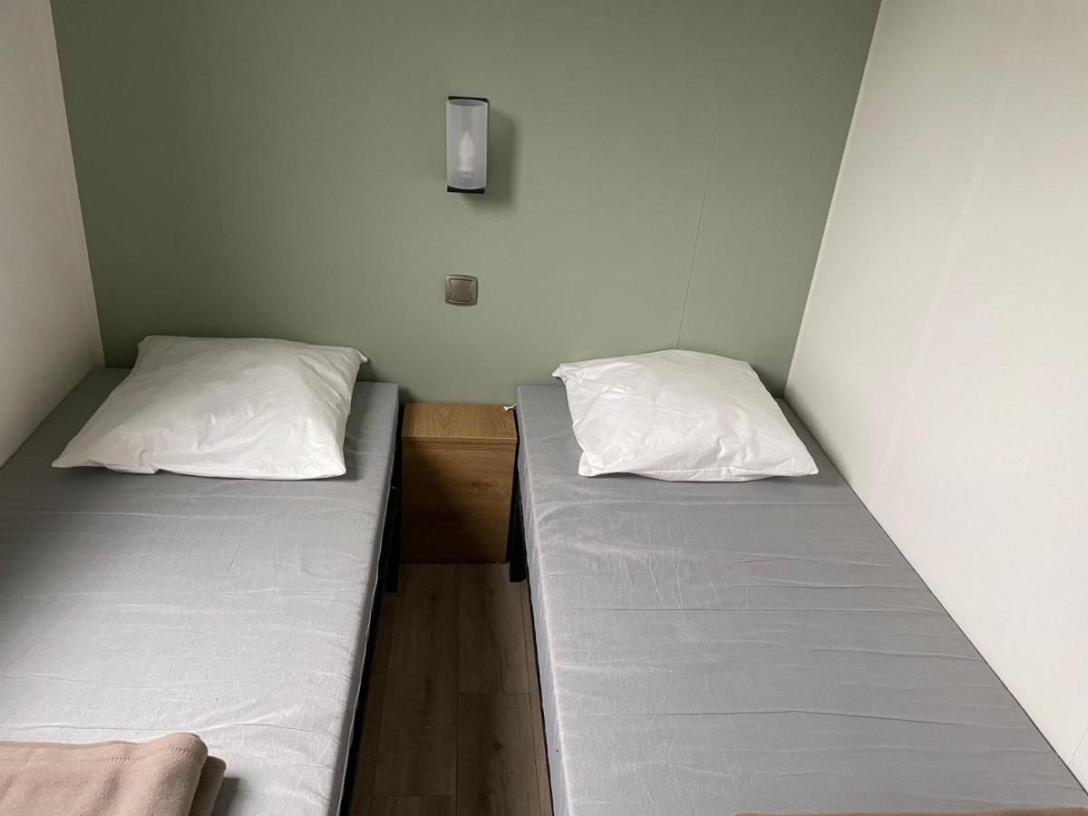 Mobilhome Tout Confort R10 Domaine De Lanniron Quimper Bagian luar foto