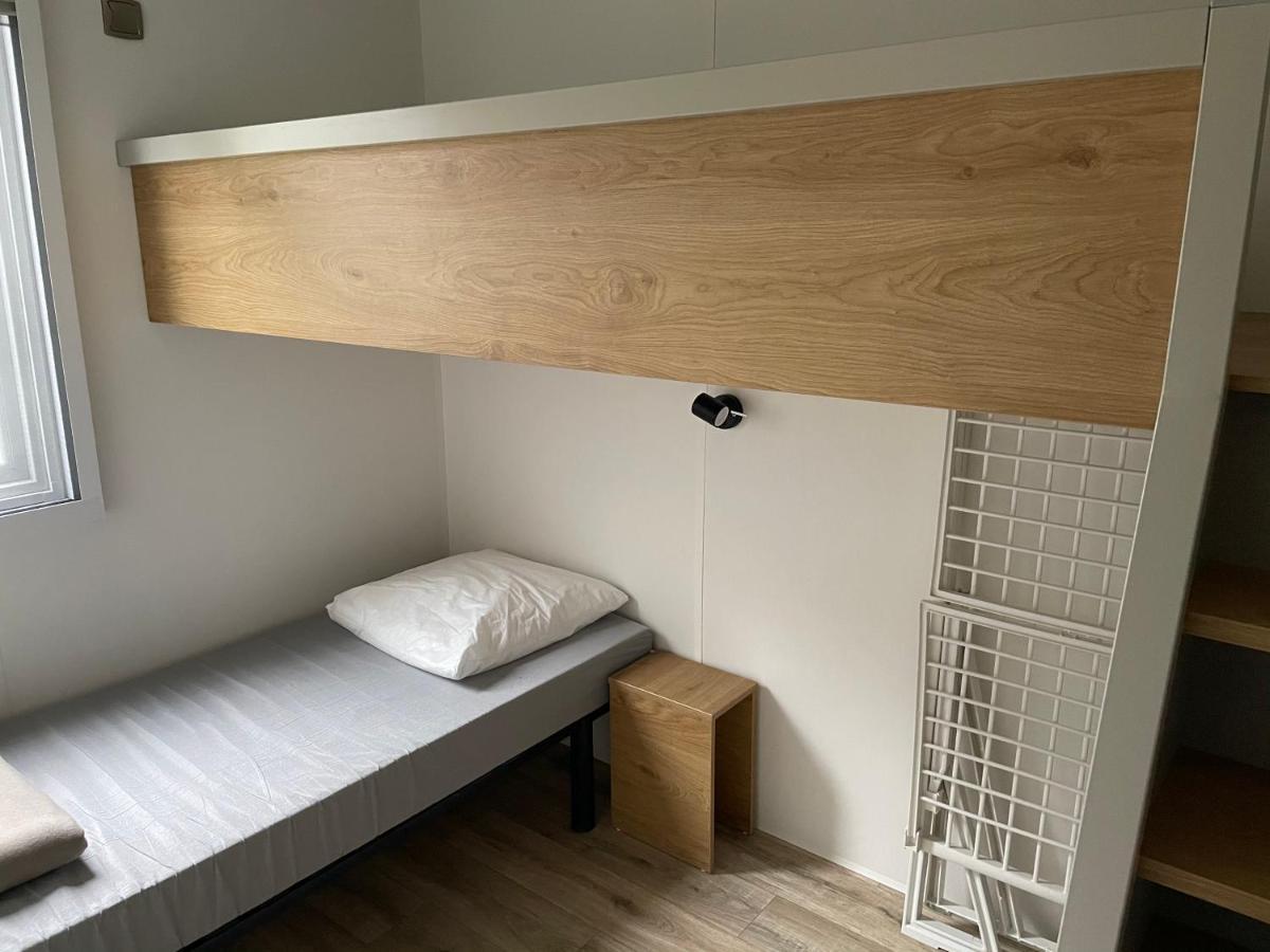 Mobilhome Tout Confort R10 Domaine De Lanniron Quimper Bagian luar foto